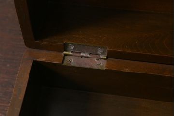 アンティーク雑貨　和製アンティーク　落ち着いた木色のレトロな収納箱(木箱、小物入れ)(R-040914)