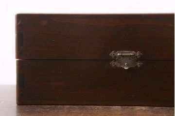 アンティーク雑貨　和製アンティーク　落ち着いた木色のレトロな収納箱(木箱、小物入れ)(R-040914)