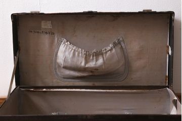 アンティーク　昭和初期〜中期　昭和レトロ　趣きあふれる風合いのトランク(鞄、カバン、ディスプレイ)(R-040918)