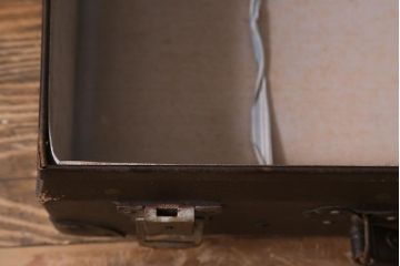 アンティーク　昭和初期〜中期　昭和レトロ　趣きあふれる風合いのトランク(鞄、カバン、ディスプレイ)(R-040918)