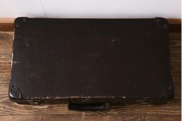 アンティーク雑貨　昭和初期〜中期　昭和レトロ　趣きあふれる風合いのトランク(鞄、カバン、ディスプレイ)(R-040918)