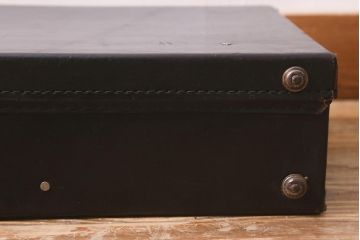 ヴィンテージ雑貨　本革　黒いレザーが格好いいトランク(鞄、カバン、収納、ディスプレイ、ビンテージ)(R-040919)