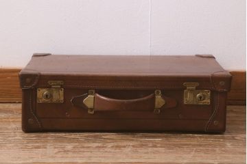 ヴィンテージ　レトロな魅力が漂うトランク(鞄、カバン、収納、ディスプレイ、ビンテージ)(R-040920)
