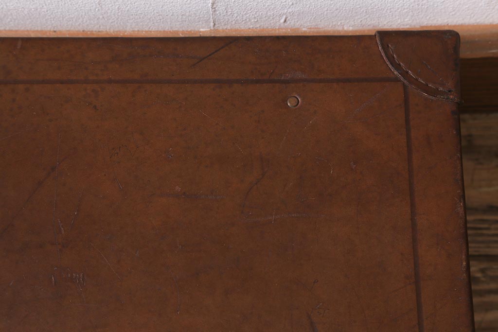 ヴィンテージ　レトロな魅力が漂うトランク(鞄、カバン、収納、ディスプレイ、ビンテージ)(R-040920)