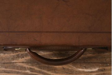 ヴィンテージ　レトロな魅力が漂うトランク(鞄、カバン、収納、ディスプレイ、ビンテージ)(R-040920)