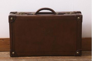 ヴィンテージ　レトロな魅力が漂うトランク(鞄、カバン、収納、ディスプレイ、ビンテージ)(R-040920)