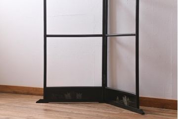 アンティーク家具　漆塗り　黒塗りがモダンなフック付きの便利な衣桁(着物掛け、ハンガーラック)(R-040923)