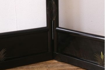 アンティーク家具　漆塗り　黒塗りがモダンなフック付きの便利な衣桁(着物掛け、ハンガーラック)(R-040923)