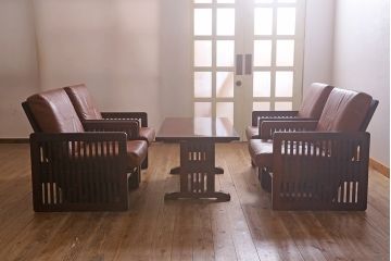 中古　九州民芸家具　本革　総ケヤキ材　漆塗り　上質な雰囲気漂う1人掛けソファ(定価30万円)(1Pソファ、椅子、アームチェア)(R-040925)