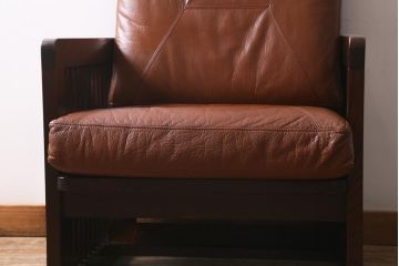 中古　九州民芸家具　本革　総ケヤキ材　漆塗り　上質な雰囲気漂う1人掛けソファ(定価30万円)(1Pソファ、椅子、アームチェア)(R-040927)