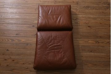 中古　九州民芸家具　本革　総ケヤキ材　漆塗り　上質な雰囲気漂う1人掛けソファ(定価30万円)(1Pソファ、椅子、アームチェア)(R-040927)