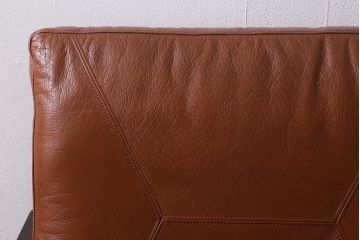 中古　九州民芸家具　本革　総ケヤキ材　漆塗り　上質な雰囲気漂う1人掛けソファ(定価30万円)(1Pソファ、椅子、アームチェア)(R-040928)