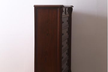 ヴィンテージ家具　昭和中期　カリン材(花梨材)製　高級品　エレガントな佇まいが魅力的なチェスト(引き出し、タンス、ビンテージ)(R-040938)