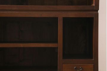 アンティーク家具　和製アンティーク　昭和初期　ダイヤガラスがレトロな雰囲気を醸し出す重ね戸棚(収納棚、引き出し、キャビネット)(R-040939)