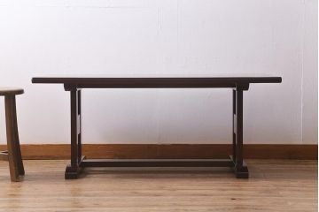 中古　九州民芸家具　シックなデザインが魅力のセンターテーブル(定価約33万円)(リビングテーブル)(R-040940)