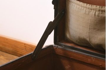 アンティーク雑貨　和製アンティーク　ビンテージスタイルにおすすめな船トランク(収納、センターテーブル)(R-040943)