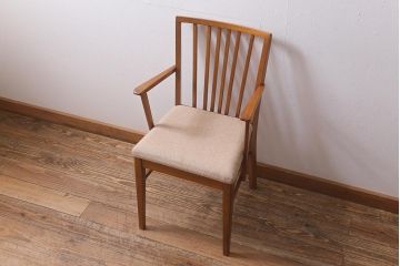 ヴィンテージ家具　イギリスビンテージ　Vanson　北欧スタイルにおすすめなアームチェア(ダイニングチェア、椅子)(R-041006)