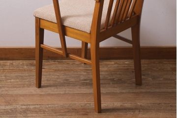 ヴィンテージ家具　イギリスビンテージ　Vanson　北欧スタイルにおすすめなアームチェア(ダイニングチェア、椅子)(R-041006)