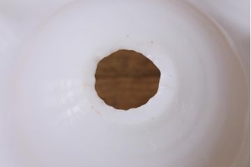 イギリスヴィンテージ照明　乳白色フリルシェードのペンダントライト(ランプシェード、天井照明、ビンテージ)(R-041013)