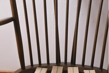 ヴィンテージ家具　ERCOL(アーコール)　エバーグリーン　ハイバック　クラシカルな佇まいが魅力の1人掛けイージーチェア(ラウンジチェア、アームチェア、椅子、ソファ、ビンテージ)(R-041044)
