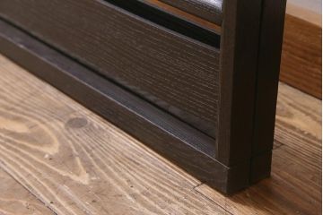 アンティーク家具　桑材　上品な色合いが魅力的なフック付きの便利な衣桁(着物掛け、ハンガーラック)(R-041046)