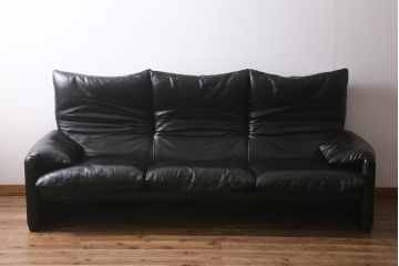 中古　Cassina(カッシーナ)　MARALUNGA(マラルンガ)　本革　3人掛けソファ(定価約200〜243万円)(R-041047)
