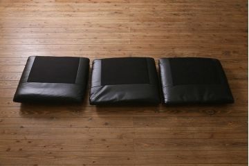 中古　Cassina(カッシーナ)　MARALUNGA(マラルンガ)　本革　3人掛けソファ(定価約200〜243万円)(R-041047)