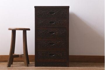 中古　伝統工芸　軽井沢彫り　満開に咲き誇る桜の彫りが華やかな小振りのチェスト(小物収納、小箪笥、引き出し)(R-041060)