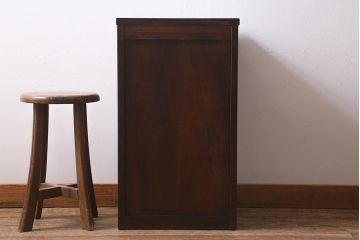 中古　伝統工芸　軽井沢彫り　満開に咲き誇る桜の彫りが華やかな小振りのチェスト(小物収納、小箪笥、引き出し)(R-041060)