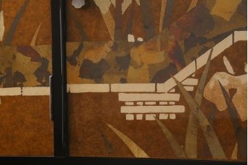 中古　国産　高級家具　桐材　燕子花(カキツバタ)　衣装盆付き　和モダンな和タンス(着物タンス、衣装タンス、重ね箪笥、桐箪笥、桐たんす)(R-041067)