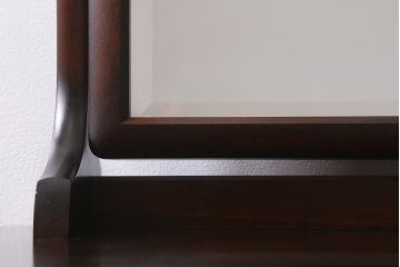 中古　北海道民芸家具　和洋どちらにも合わせやすい深みのある色味が魅力のドレッサー(鏡台)(R-041070)