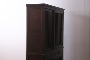 中古　神居民芸家具　カバ材　和モダンな空間づくりにおすすめな食器戸棚(食器棚、水屋、キャビネット)(R-041077)