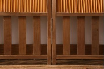 ビンテージ家具　昭和後期　凝ったデザインが魅力的な四連折り畳み式パーテーション(つい立て、衝立、仕切り)(R-041080)
