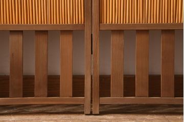 ビンテージ家具　昭和後期　凝ったデザインが魅力的な四連折り畳み式パーテーション(つい立て、衝立、仕切り)(R-041080)