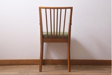 ヴィンテージ家具　イギリスビンテージ　Vanson　北欧スタイルにおすすめなアームチェア(ダイニングチェア、椅子)(R-041082)