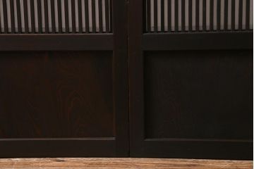 アンティーク建具　和製アンティーク　昭和中期　裏障子付き　深みのある色合いが風情漂う格子戸2枚セット(引き戸、建具)(R-041092)