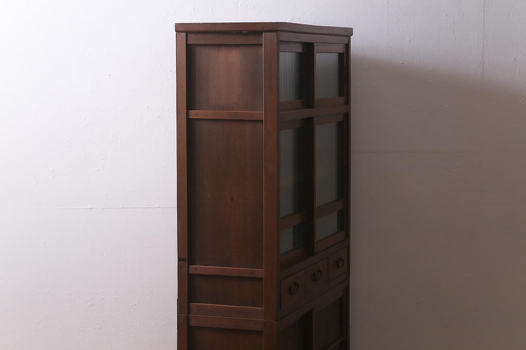 アンティーク家具　昭和初期　前面ヒノキ材　モールガラス入り　レトロな重ね戸棚(収納棚、引き出し、キャビネット)(R-041094)