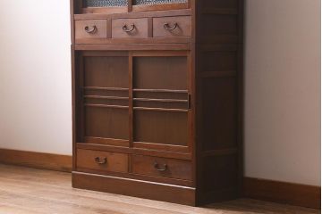 アンティーク家具　昭和初期　前面ヒノキ材　モールガラス入り　レトロな重ね戸棚(収納棚、引き出し、キャビネット)(R-041094)