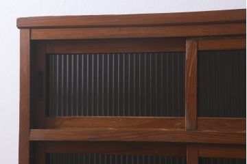 アンティーク家具　昭和初期　前面ヒノキ材　モールガラス入り　レトロな重ね戸棚(収納棚、引き出し、キャビネット)(R-041094)