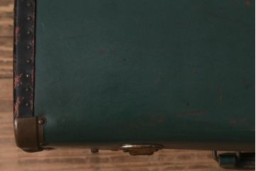 アンティーク雑貨　レトロな佇まいのアンティークトランク(カバン、収納箱)(R-041097)