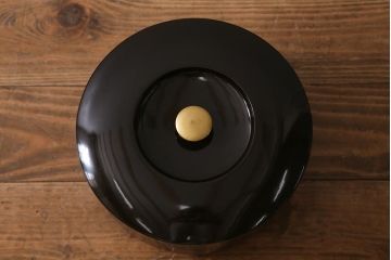 アンティーク雑貨　大正昭和初期　箱付き　輪島塗　極上本堅地お膳・お椀セット(木製漆器、和食器)(R-041106)