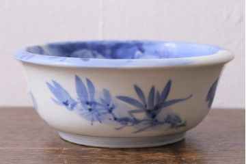 アンティーク雑貨　古民具・骨董　明治大正期　染付深鉢(深皿、和食器)(R-041117)