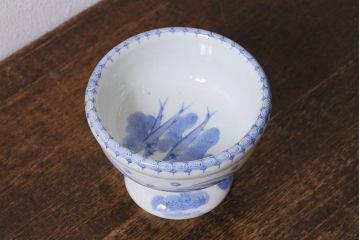 アンティーク雑貨　古民具・骨董　明治期　伊万里焼　染付杯洗(盃洗、フルーツボウル、コンポート、和食器)(R-041118)