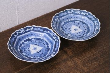 アンティーク雑貨　江戸明治期　蝶文染付変形皿2枚(中皿)(R-041119)