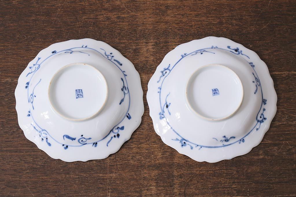 アンティーク雑貨　江戸明治期　蝶文染付変形皿2枚(中皿)(R-041119)