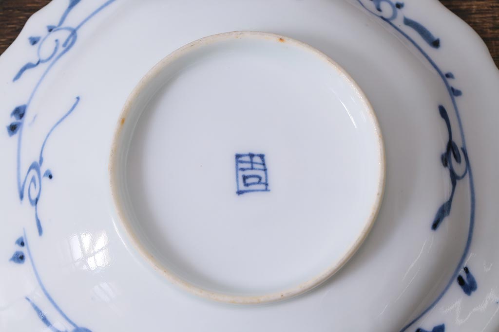 アンティーク雑貨　江戸明治期　蝶文染付変形皿2枚(中皿)(R-041119)