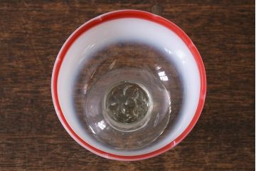 アンティーク雑貨　レトロ　大正期　赤縁乳白暈し　氷コップ(吹ガラス、コンポート)(R-041125)