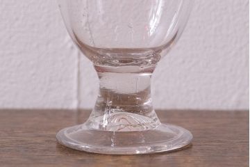 アンティーク雑貨　レトロ　大正期　なつめ形　赤縁氷コップ(吹ガラス)(R-041126)