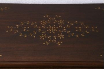 ヴィンテージ家具　ヨーロッパビンテージ　輸入家具　象嵌と挽き物細工が目を引くライティングビューロー(簿記机、在宅ワーク、在宅用ワークデスク、机、在宅ワーク、在宅用引き出し)(R-041133)