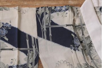 アンティーク着物　秋草の図　縮緬襦袢(古布着物)(R-041146)